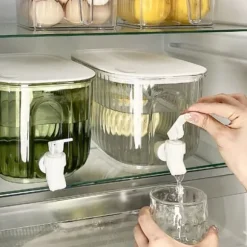 Grön dryckesautomat med stor kapacitet med läckagesäker kran för hemmet