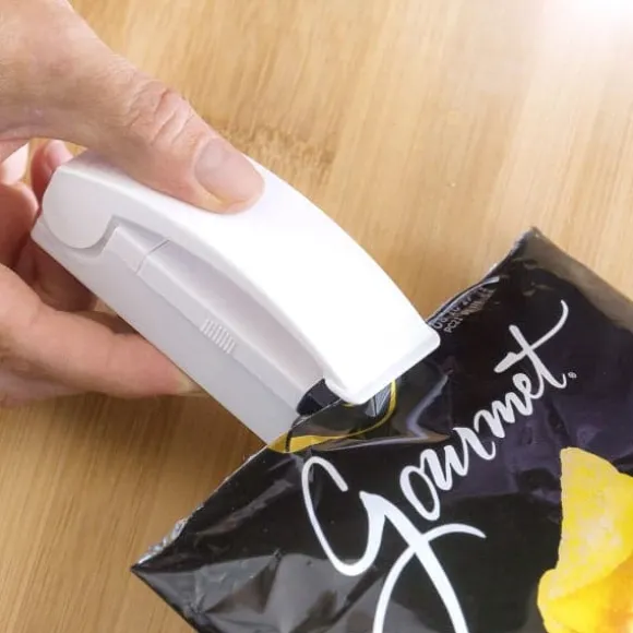 InnovaGoods 1 Bag Sealer with Fridge Magnet Magseal