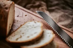 Japanska knivset med 10 Muteki-knivar i presentask. Högkolstål.