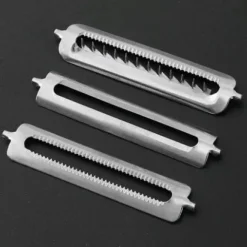 Lollanda 2-pack 3-i-1 Multifunktionell roterande skalare - Grönsaksskalare & Råkostjärn & Potatisskalare