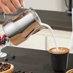 mjölkskummande kanna med latte art-penna glansig silver 304 rostfritt stål innerskala kaffe ångande mjölkgräddekopp 350 ml