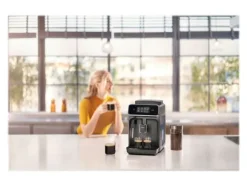 Philips Series 2200 EP2224 - Automatisk kaffekokare med mjölkskummare - 15 bar - kashmirgrå
