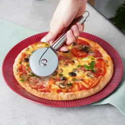 Pizzaskärare Stål Rund Roterande Knurl Slicer