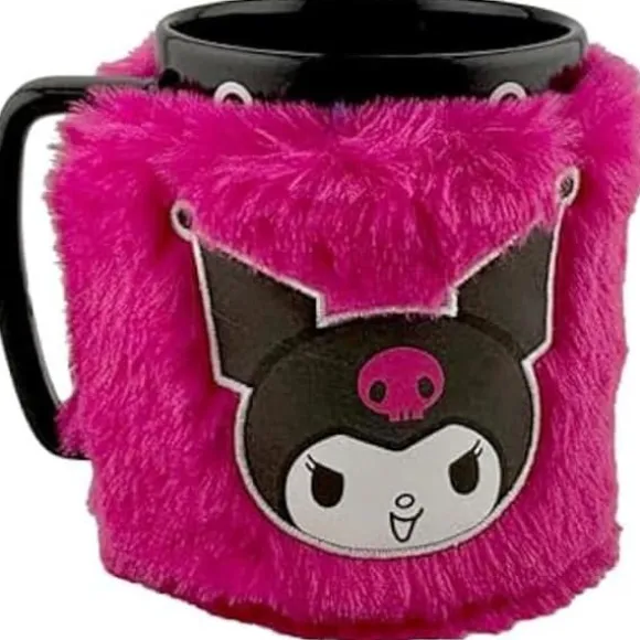 Pyramid International Tasse KUROMI FUZZY – Elegant Kuromi-design, passar för varma eller kalla drycker, lätt att hålla i.
