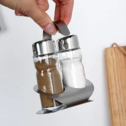Salt- och pepparkar med stativ, 3 stycken.