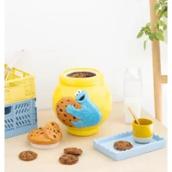 Sesame Street Cookie Monster Biscuit box
