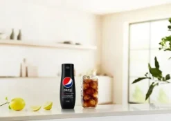 SODASTREAM Terra Black Saturator + CO2-patron rosa 2 flaskor Fuse 1l sirap (Pepsi, Lipton) Svart