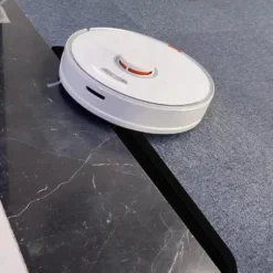 Svart tröskelramp för robotdammsugare (set om 4)